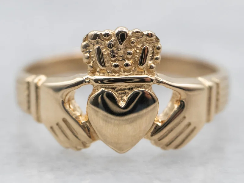 Classic solitaire rings for women -Vintage Gold Claddagh Ring