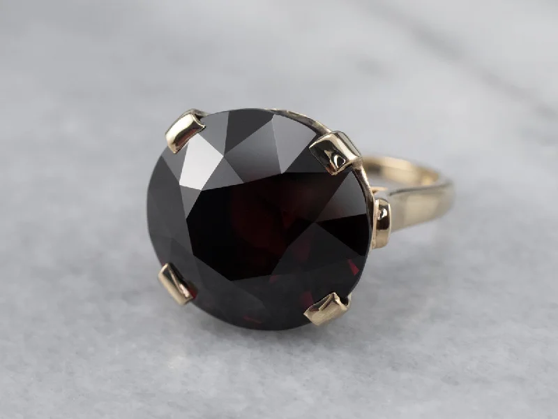 Vintage-inspired rings for women -Gold Garnet Statement Ring