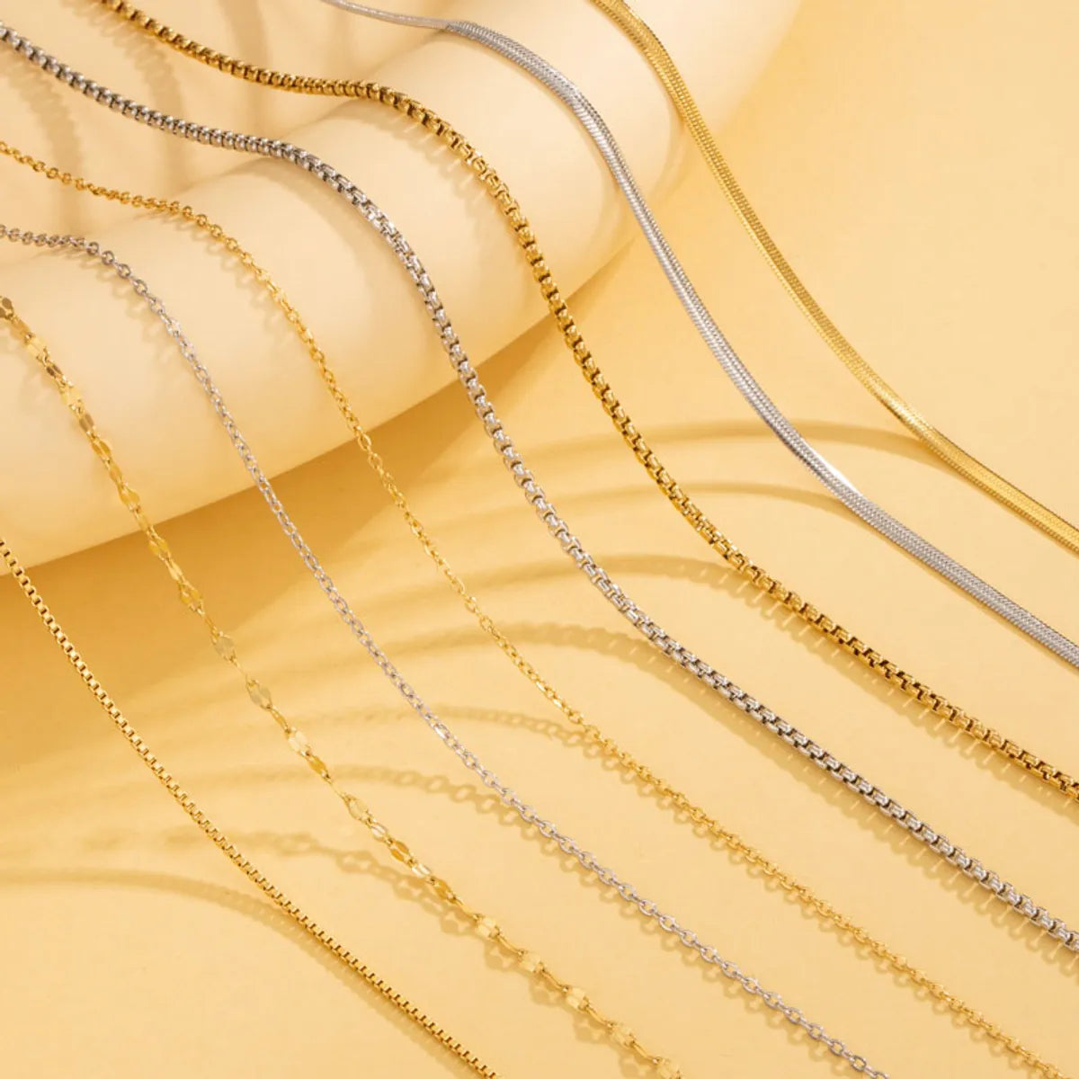 Vintage necklaces for women -Simple Style Solid Color Stainless Steel Plating 18k Gold Plated Necklace