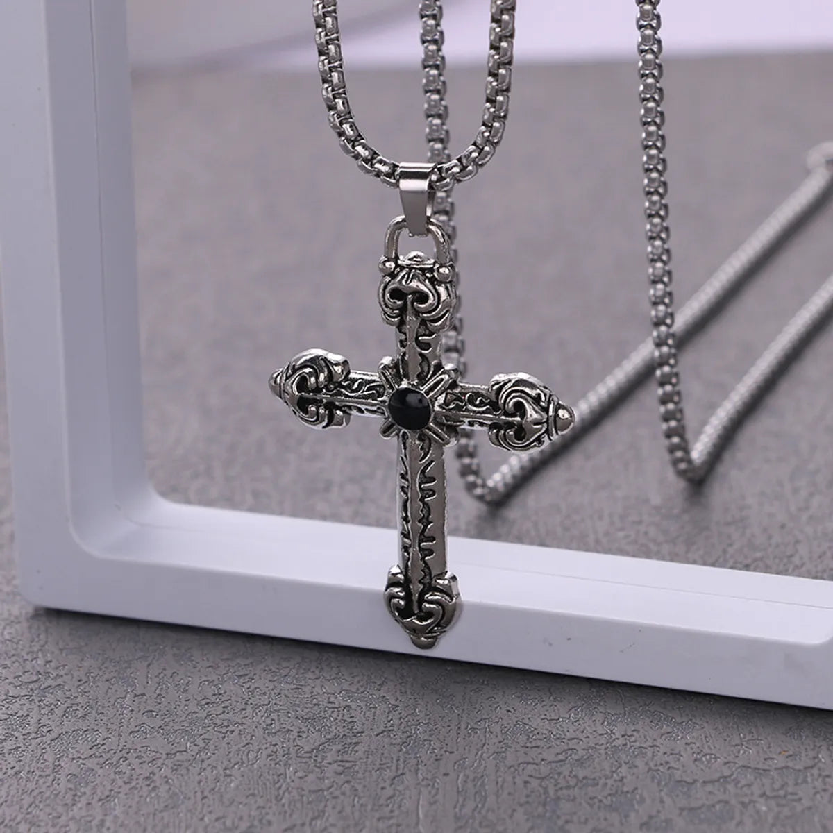 Heart-shaped necklaces for women -Hip-Hop Retro Cross Alloy Plating Men'S Pendant Necklace