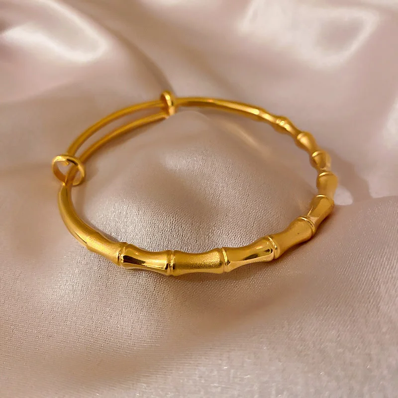 55 # Bracelet - Golden Bamboo Knot