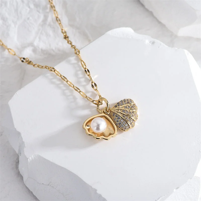 Classic gold necklaces for women -Casual Classic Style Artistic Shell Titanium Steel Plating Inlay Artificial Pearls 18k Gold Plated Necklace