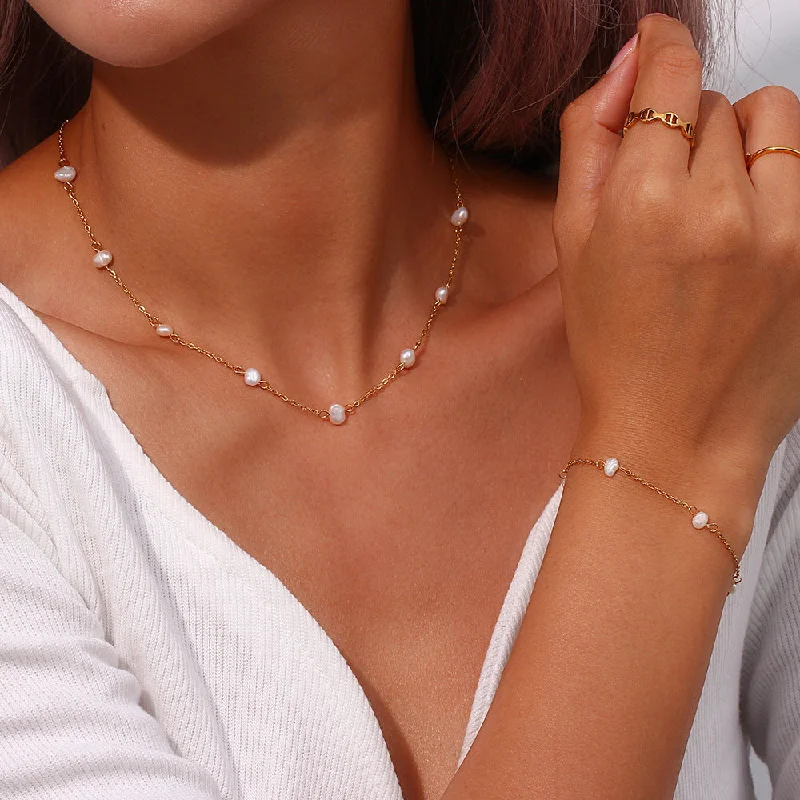 Trendy necklaces for women -Fashion Pearl Geometric Stainless Steel 18K Gold Plated Necklaces