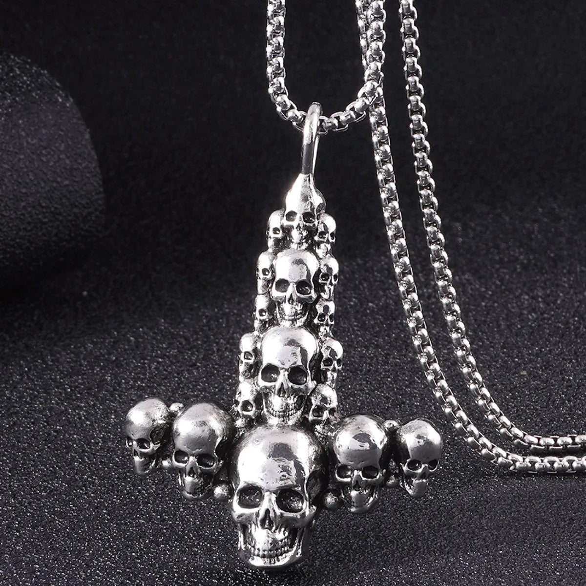 Trendy gold necklaces for women -Retro Cross Skull Alloy Men'S Pendant Necklace 1 Piece