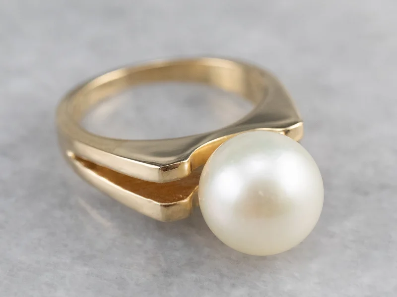 Fashion rings for women -Sleek Vintage Pearl Solitaire Ring