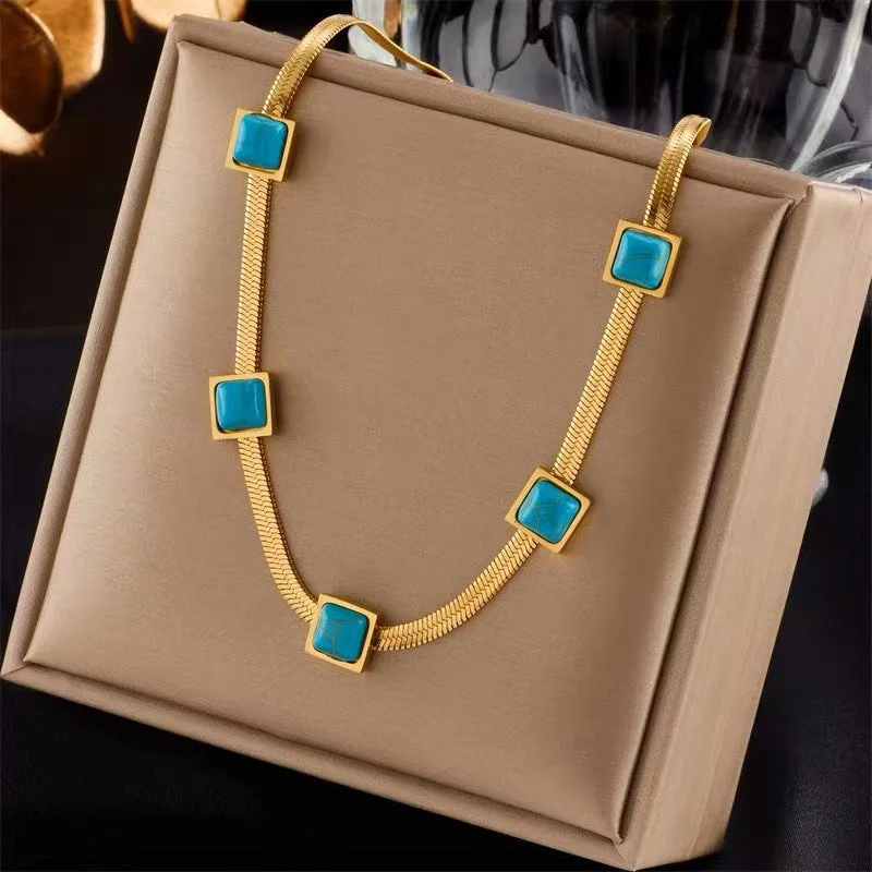 8870 Turquoise Necklace Gold