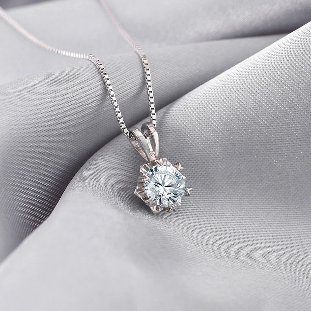 Women’s gemstone necklaces -Wholesale Fashion Geometric Sterling Silver Moissanite Pendant Necklace