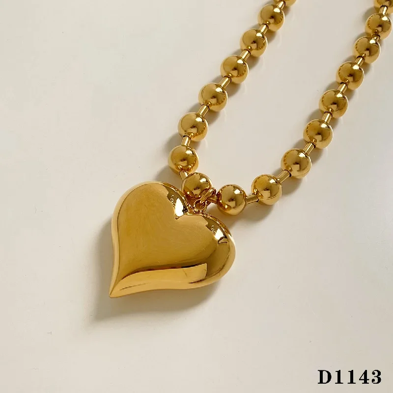 Gold Necklace Love D1143