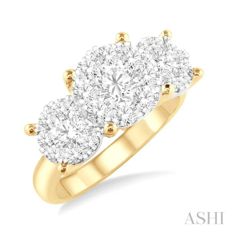 Bridal engagement rings for women -1 1/2 Ctw Lovebright Round Cut Diamond Ring in 14K Yellow and White Gold