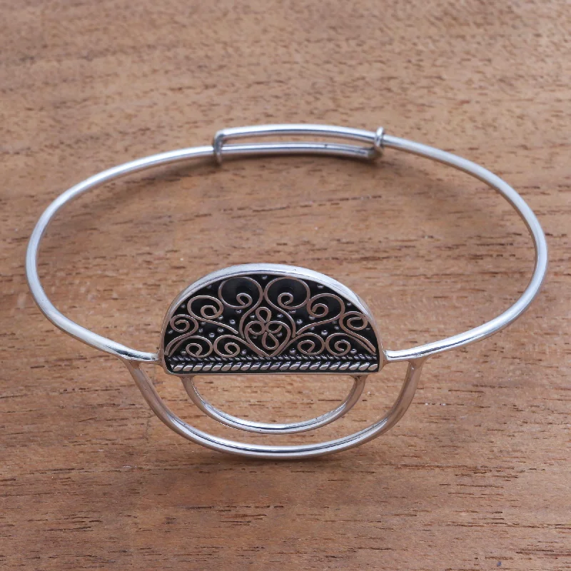 Charm bracelets for women -Elegant Echoes Unique Round Half Open Sterling Silver Pendant Bracelet