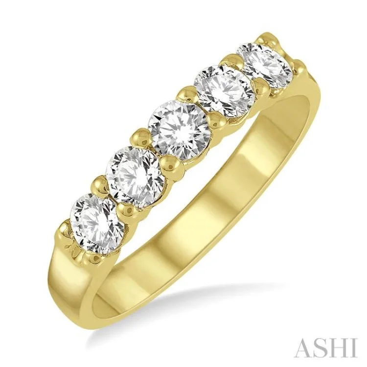 Modern engagement rings for women -3/4 ctw 5 Stone Round Cut Diamond Wedding Band in 14K Yellow Gold