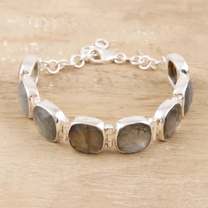 Beaded bracelets for women -Dazzling Allure Square Faceted Labradorite Bracelet Set in Sterling Silver