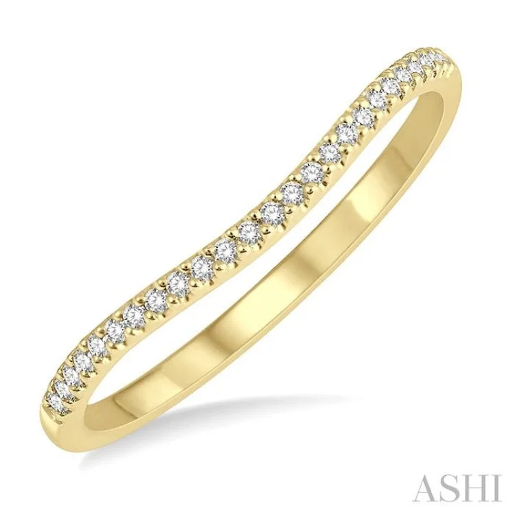 Engagement rings with yellow diamonds for women -1/10 Ctw Arched Center Round Cut Diamond Wedding Band in 14K Yellow Gold