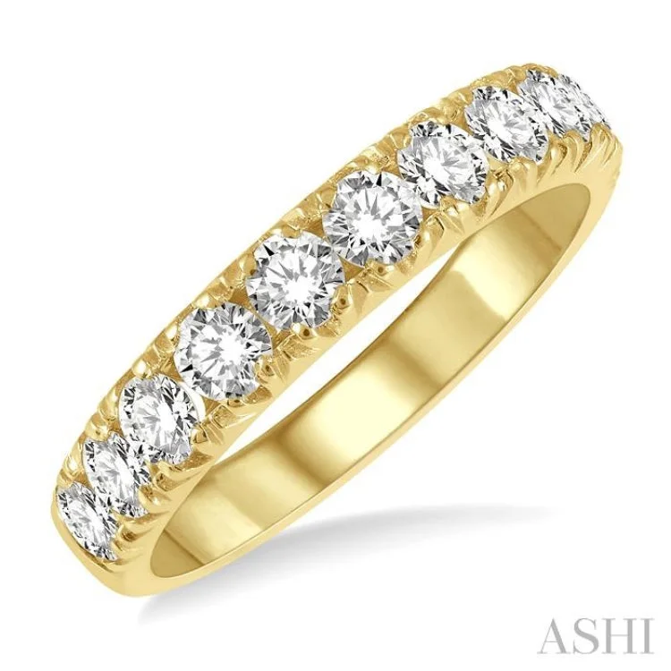 Pear-shaped engagement rings for women -1 ctw 11 Stone Round Cut Diamond Wedding Band in 14K Yellow Gold