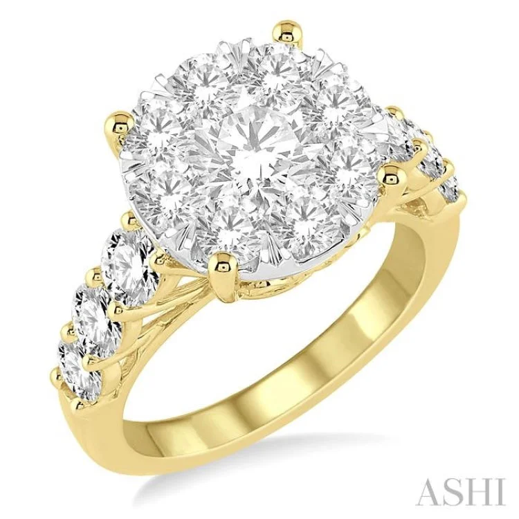 Engagement rings with round diamonds for women -2 Ctw Round Diamond Lovebright Ring in 14K Yellow and White Gold