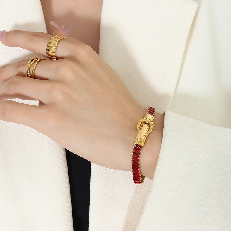 E335-Gold Jacinth Bracelet